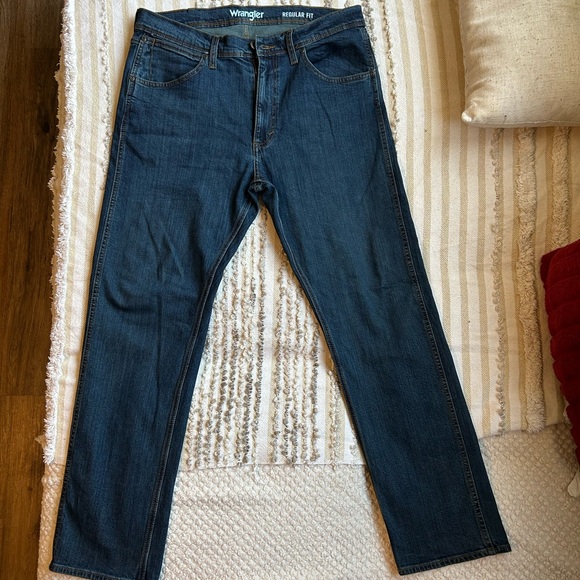 Wrangler Other - Men’s Wrangler Relaxed Fit Jeans NWOT 34x30 Regular Fit Blue Denim